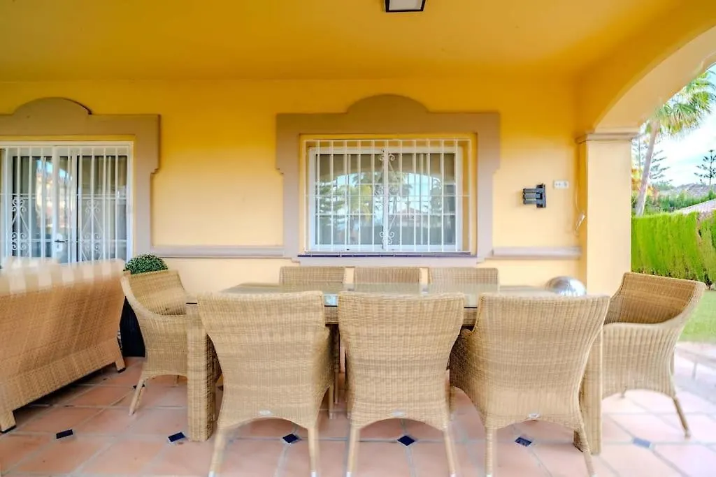 Cozy Villa In Marbella-Estepona