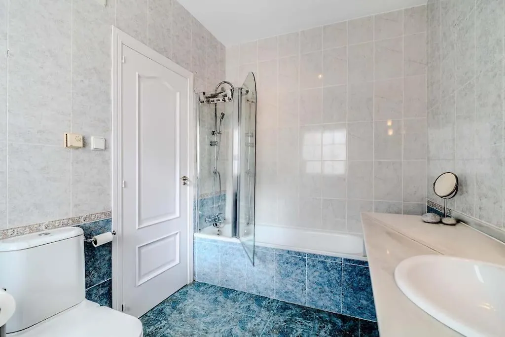 Cozy Villa In Marbella-Estepona